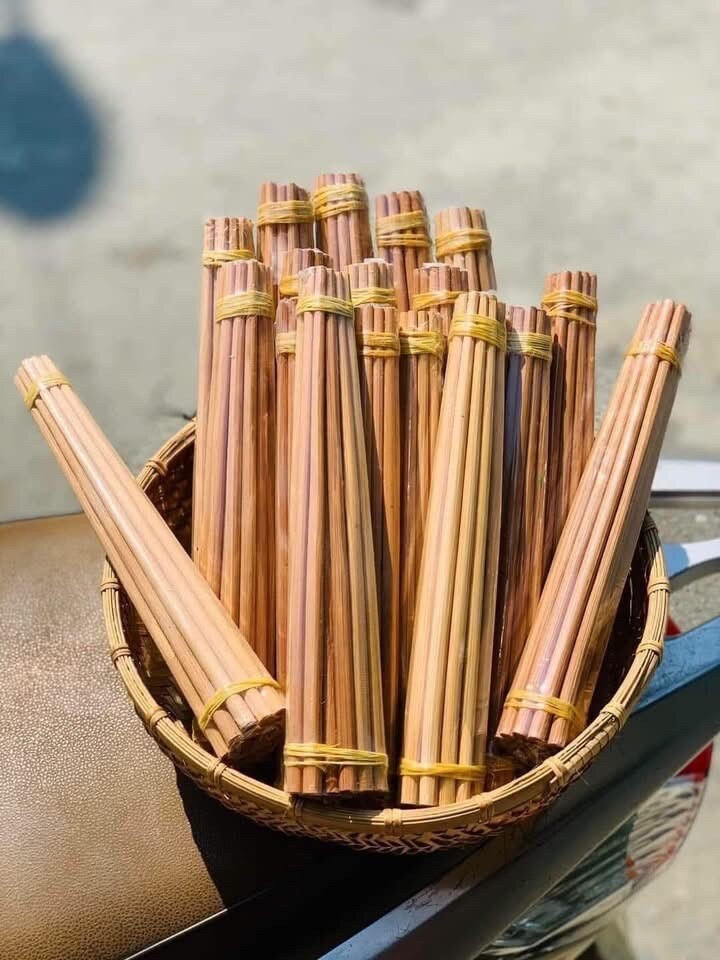 Banner giữa cửa hàng