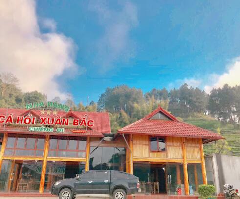 Nhà hàng cá hồi Xuân Bắc