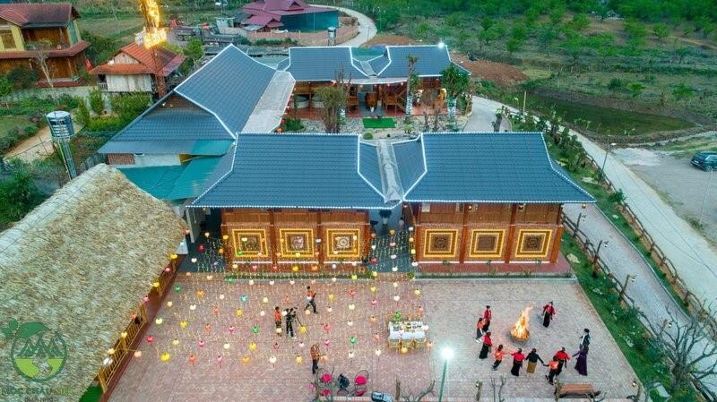 Nhà Hàng Sinh Thái Cá Hồi 26
