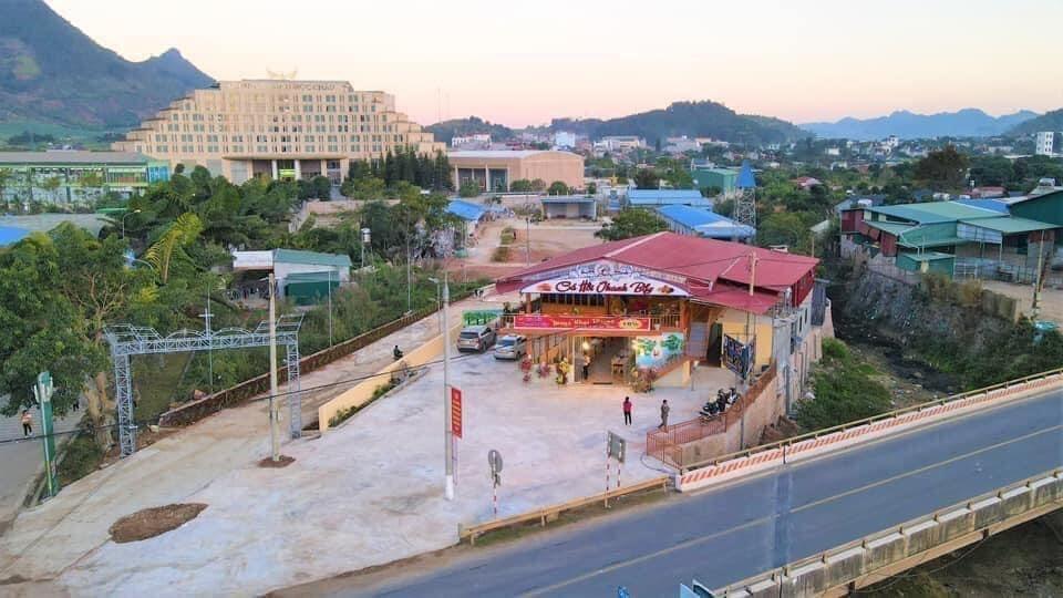 Nhà Hàng Cá Hồi Thanh Bẩy