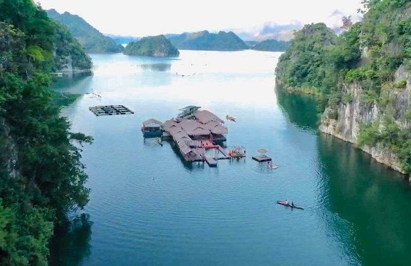 Uy Phong Bay