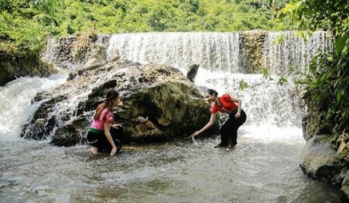 Bon village community tourism