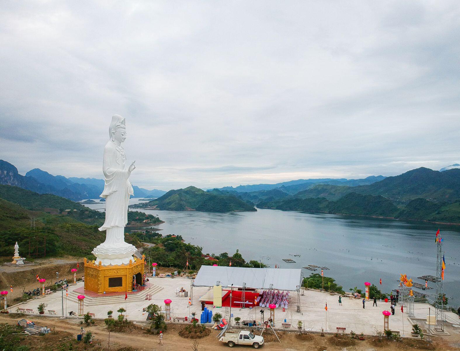 Khu du lịch văn hóa tâm linh Quỳnh Nhai